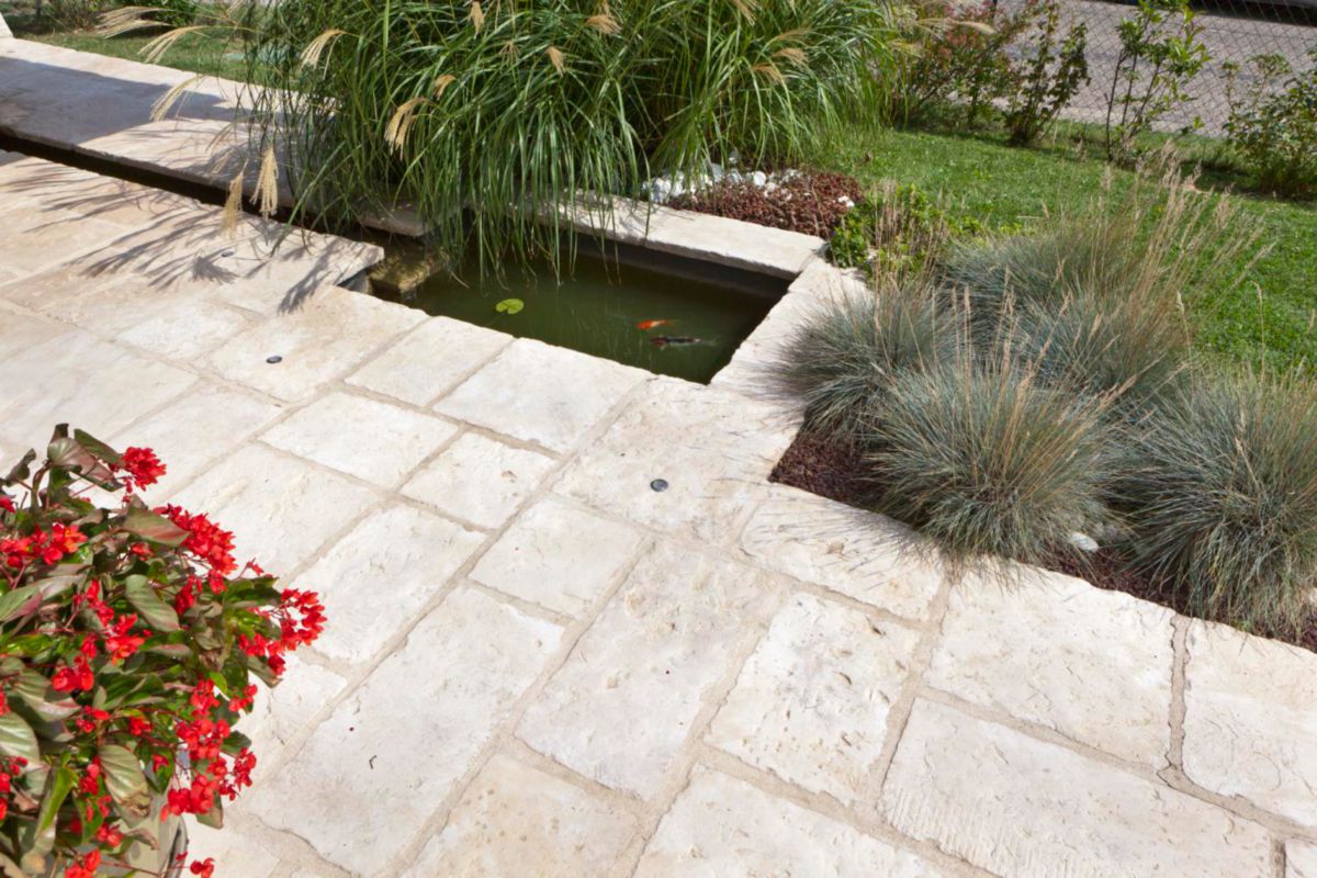 Dallage pierre reconstituée Manoir Gironde Bradstone Opus 45 3 formats ép. 4 cm Vendu par