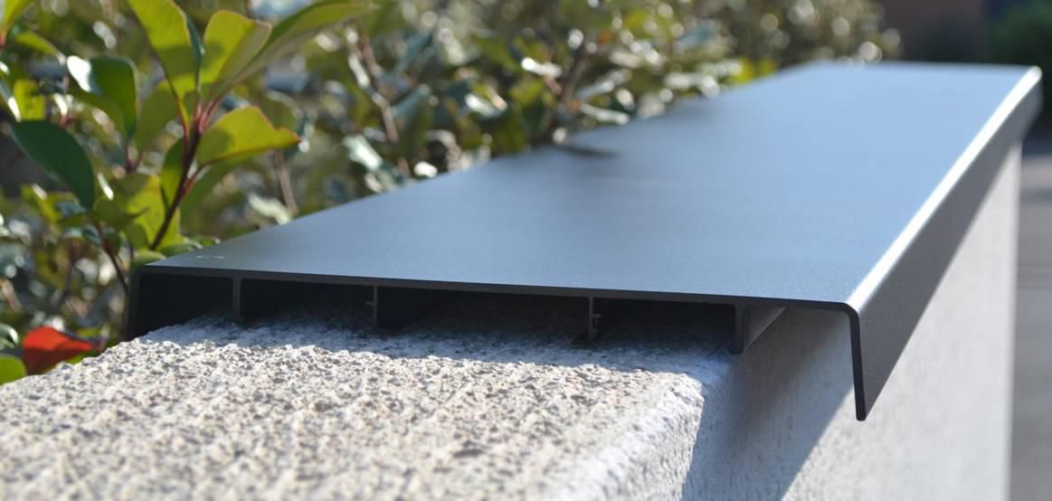 Couvertine Odemur plat - aluminium anthracite 7016 structuré - 3100x270