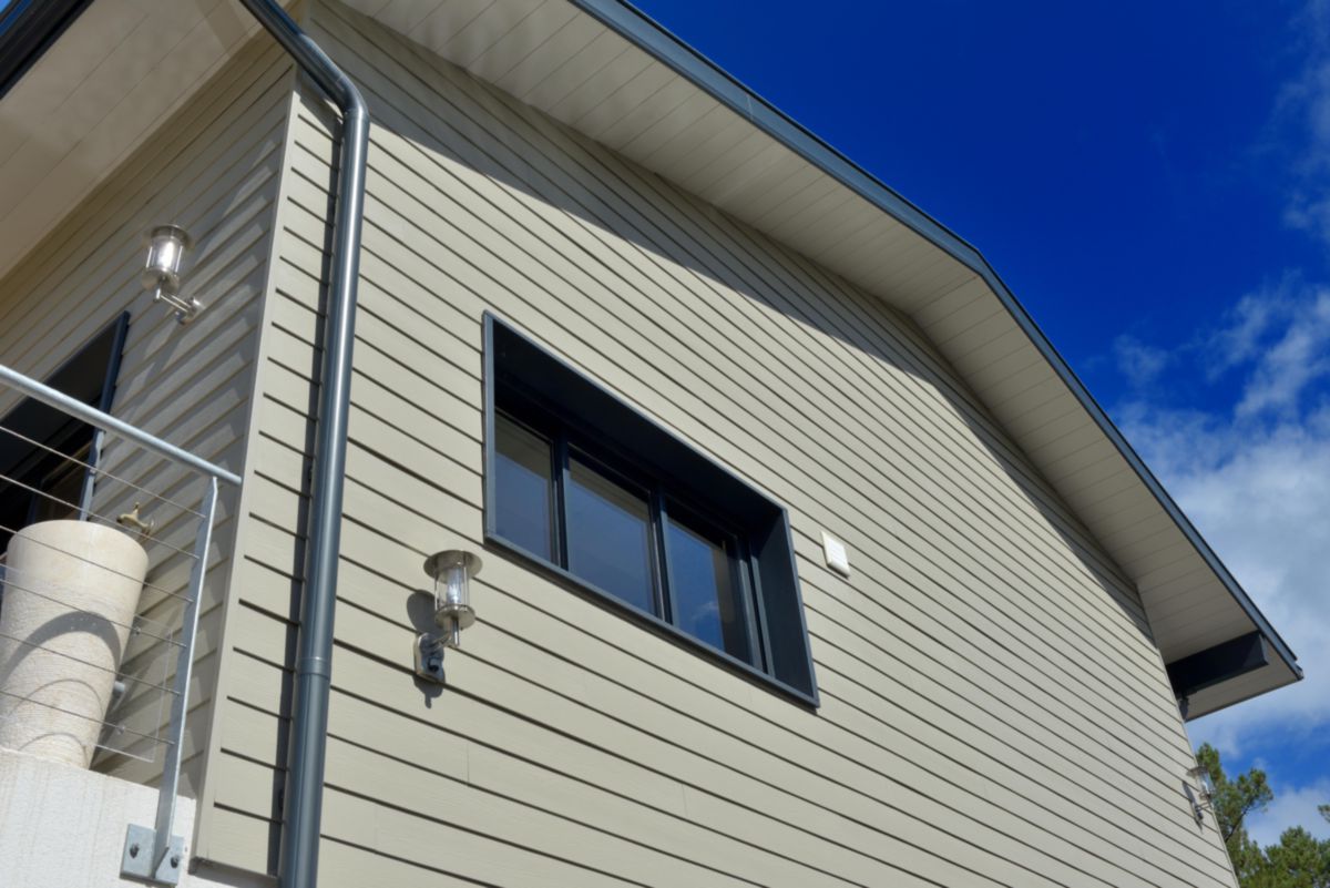 Clin de bardage ciment composite HardiePlank finition cedar brume du  matin 8x180x3600 mm